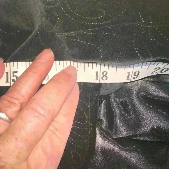 Charter Club size 6 fitted black velveteen button down jacket baroque stitching. - Picture 8 of 10